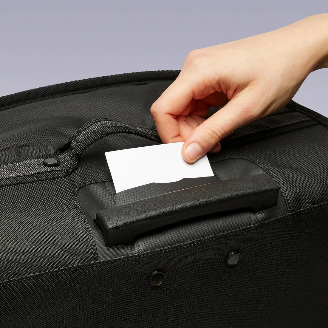 30L Suitcase Essential