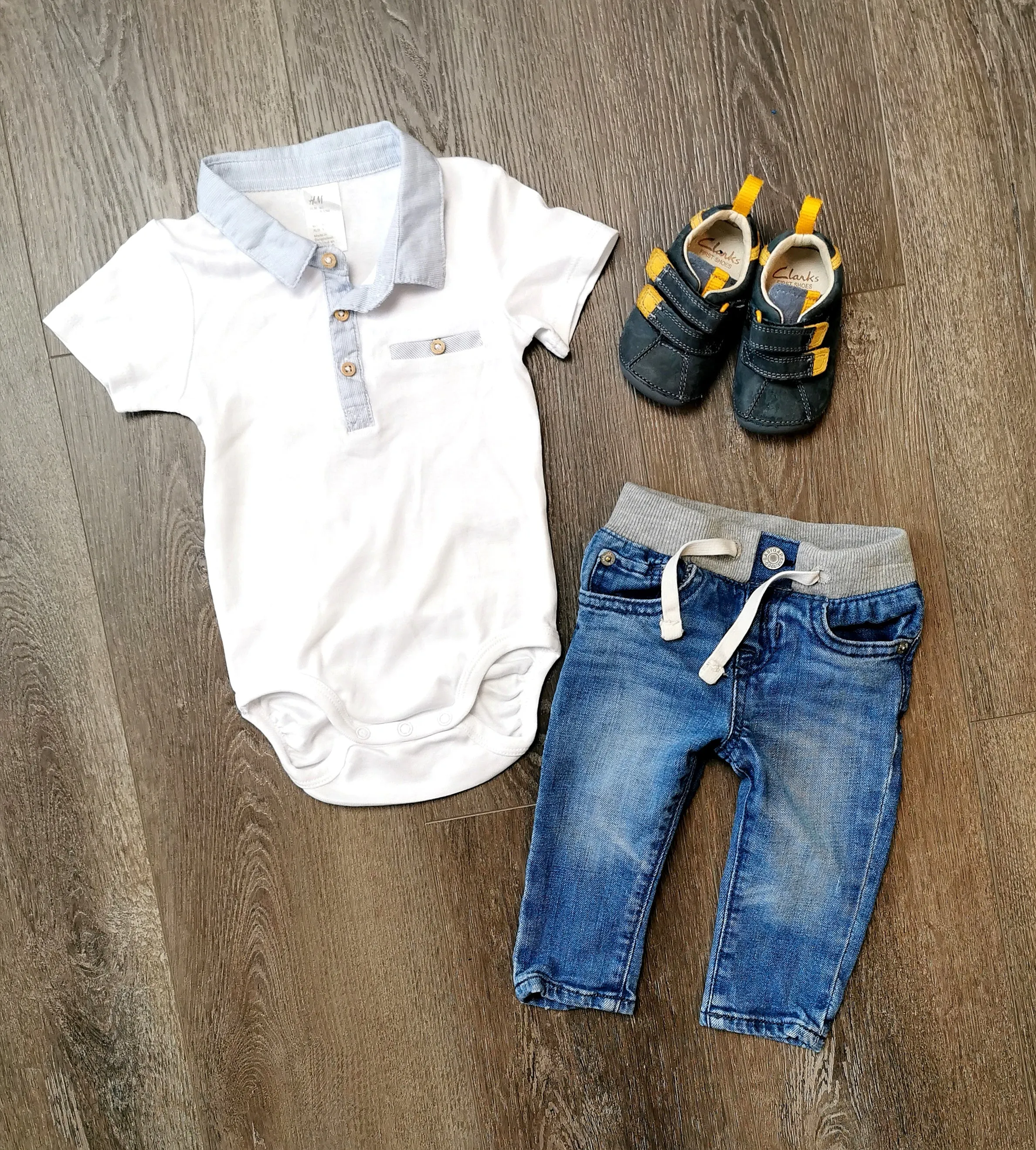 BABY BOY SIZE 9/12 MONTHS - H&M, Soft & Stylish Casual Dress Top EUC B32