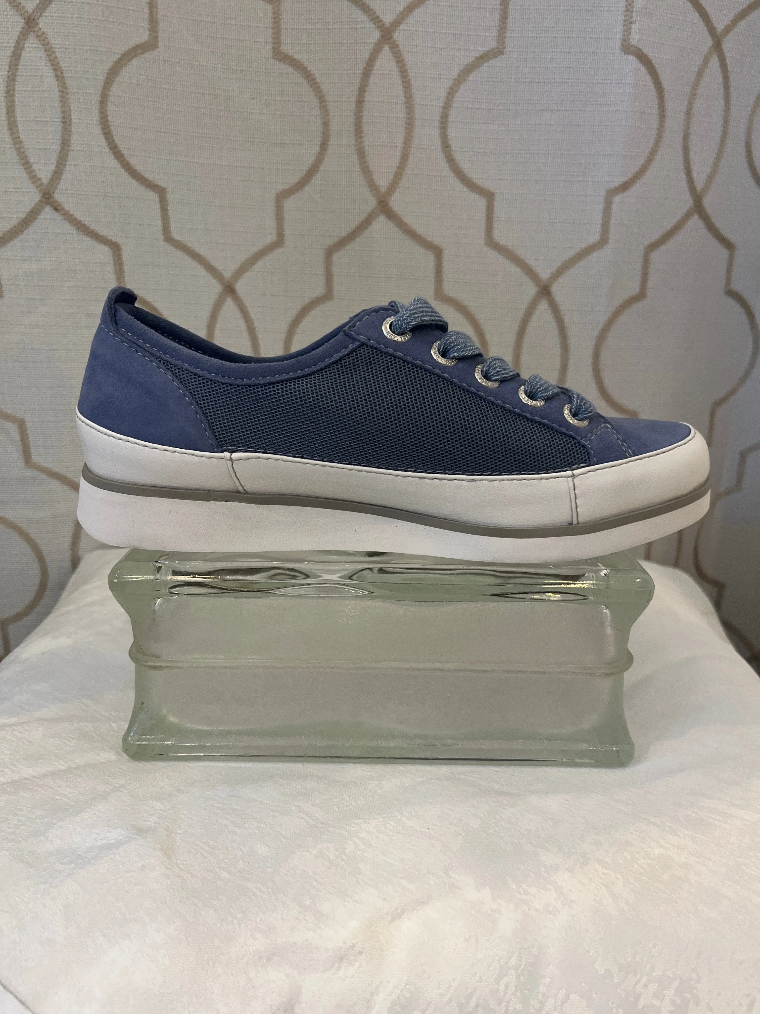 BUSSOLA KAETHE HEAVEN BLUE SUEDE AND MESH LACE UP SNEAKER