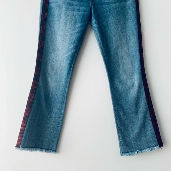 Driftwood Roxy Cropped Jeans Women Size 27 High Rise Light Wash Distressed