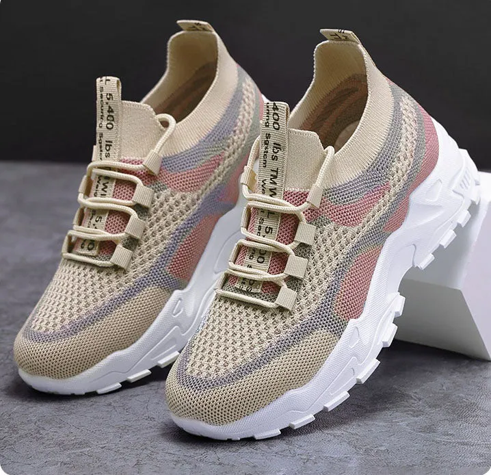 Durable Casual DAD Sneakers for Women Featuring Soft Cushioned Design