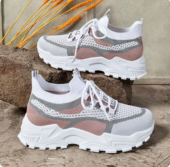 Durable Casual DAD Sneakers for Women Featuring Soft Cushioned Design