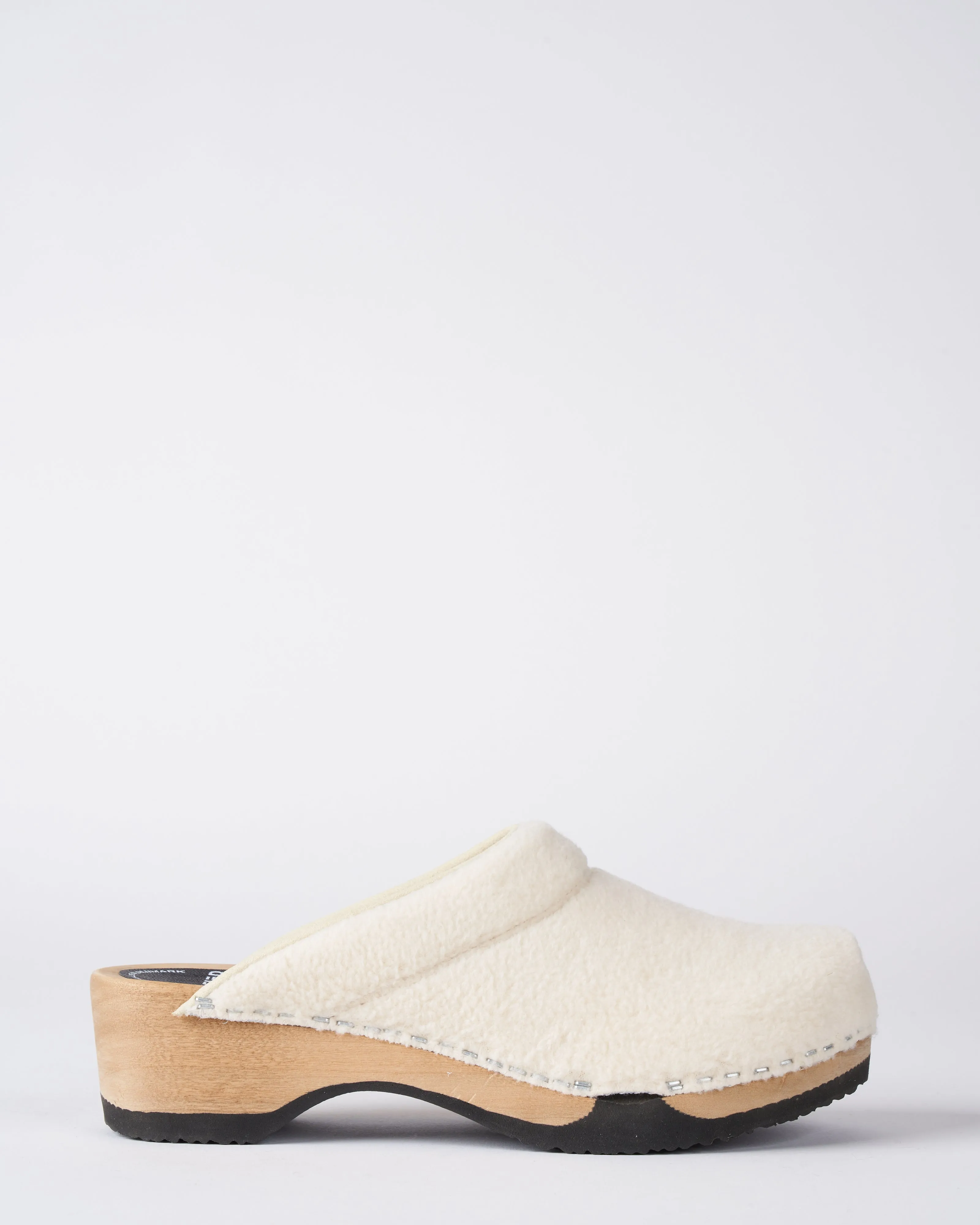 embla clog - creame sherpa