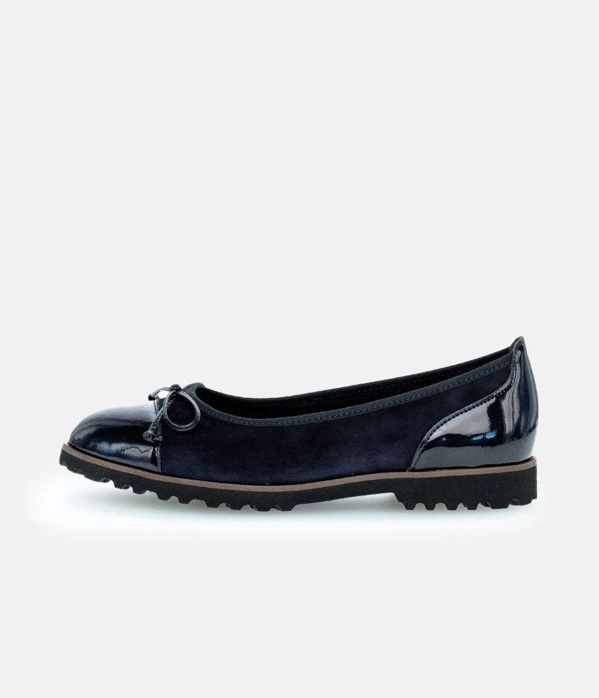 Gabor Stylish Navy Patent/Suede Ballerinas