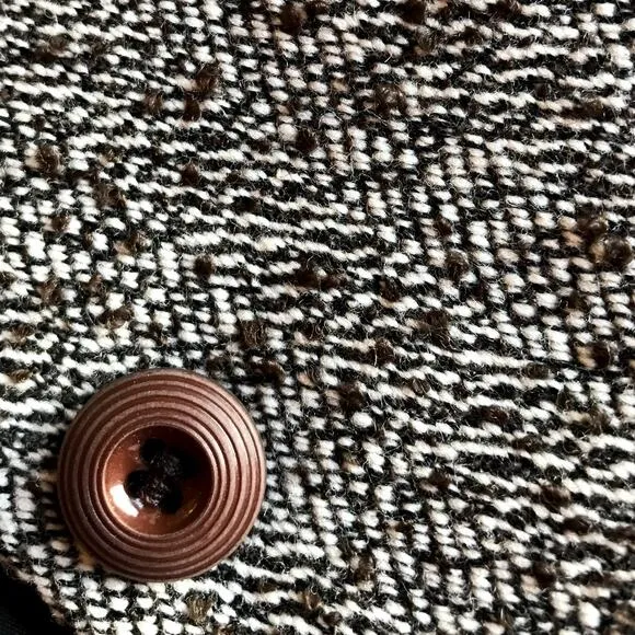 Hot Cream Wool and Silk Blend Tweed Blazer - size L - Stylish and Unique