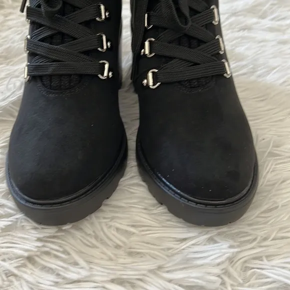 Justfab Women’s Camber Fold-Over Lace-Up Bootie in black size 7