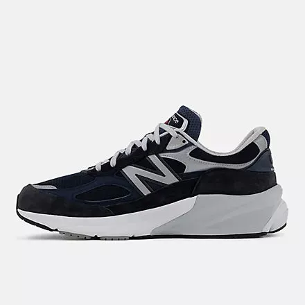 New Balance 990v6