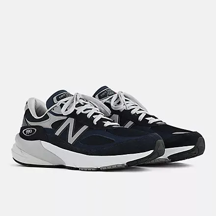 New Balance 990v6
