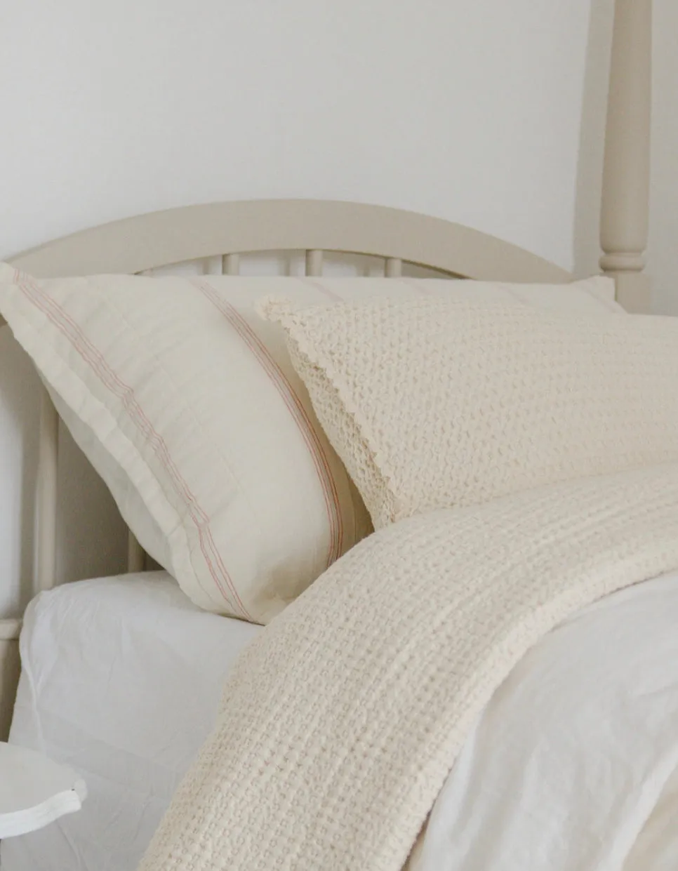 NEW GRAIN COZY WAFFLE PILLOWCASE || MILK