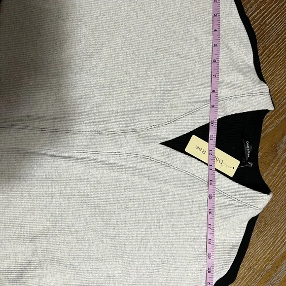 NWT Doe &amp; Rae Black and Gray Open Cardigan