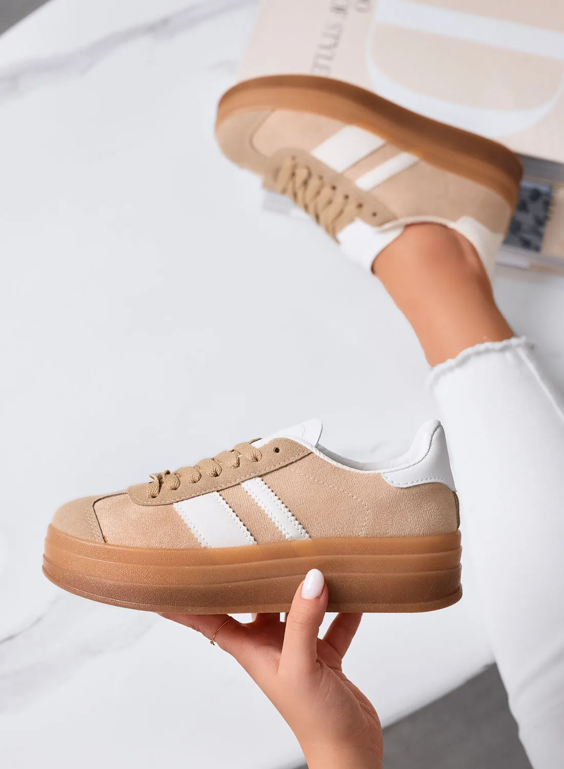 ROGER - Sneakers Platform Beige Scamosciate con Dettagli Bianchi