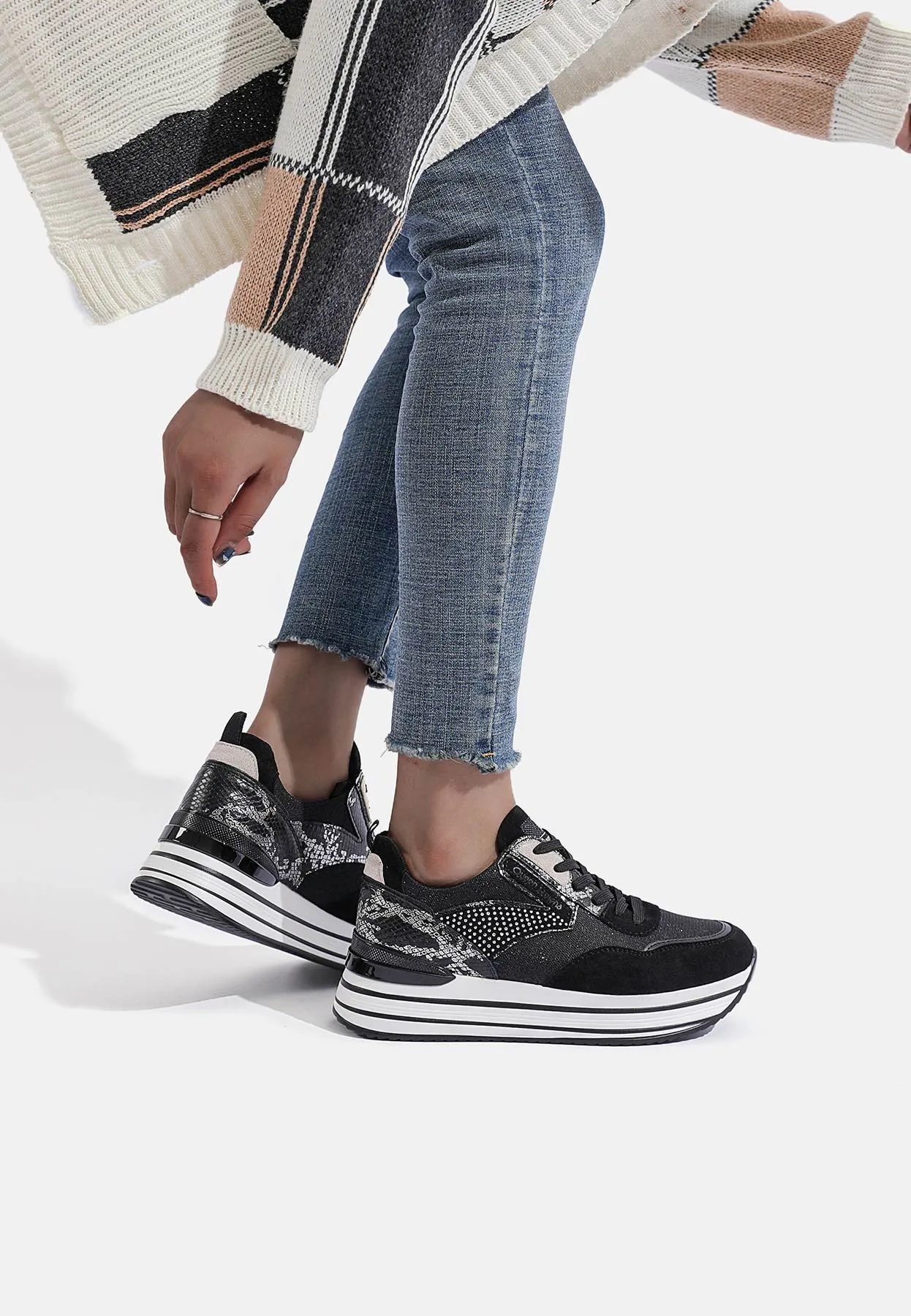 Sneakers - X29-24