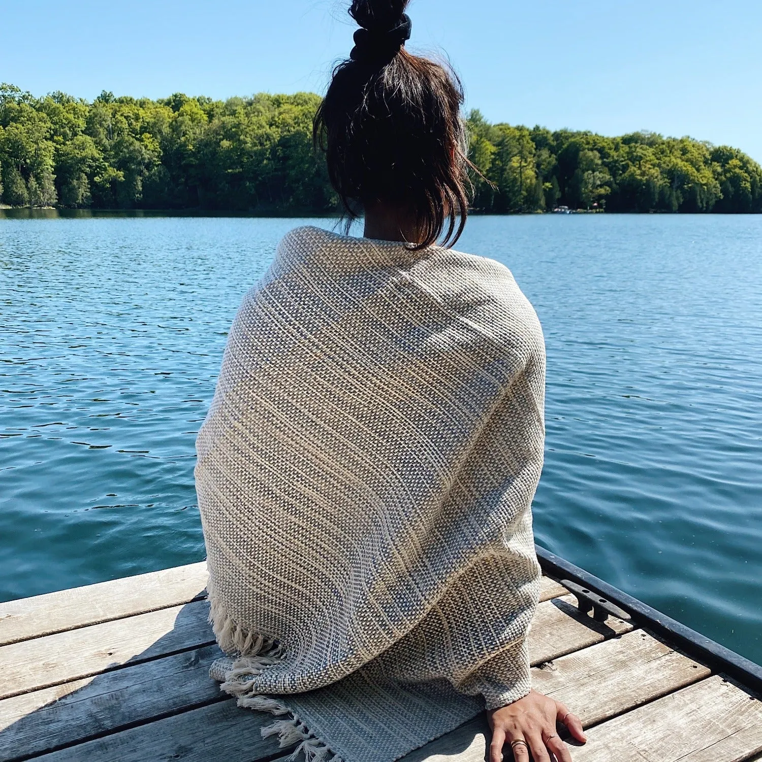 Soft Winter Tassel Throw
