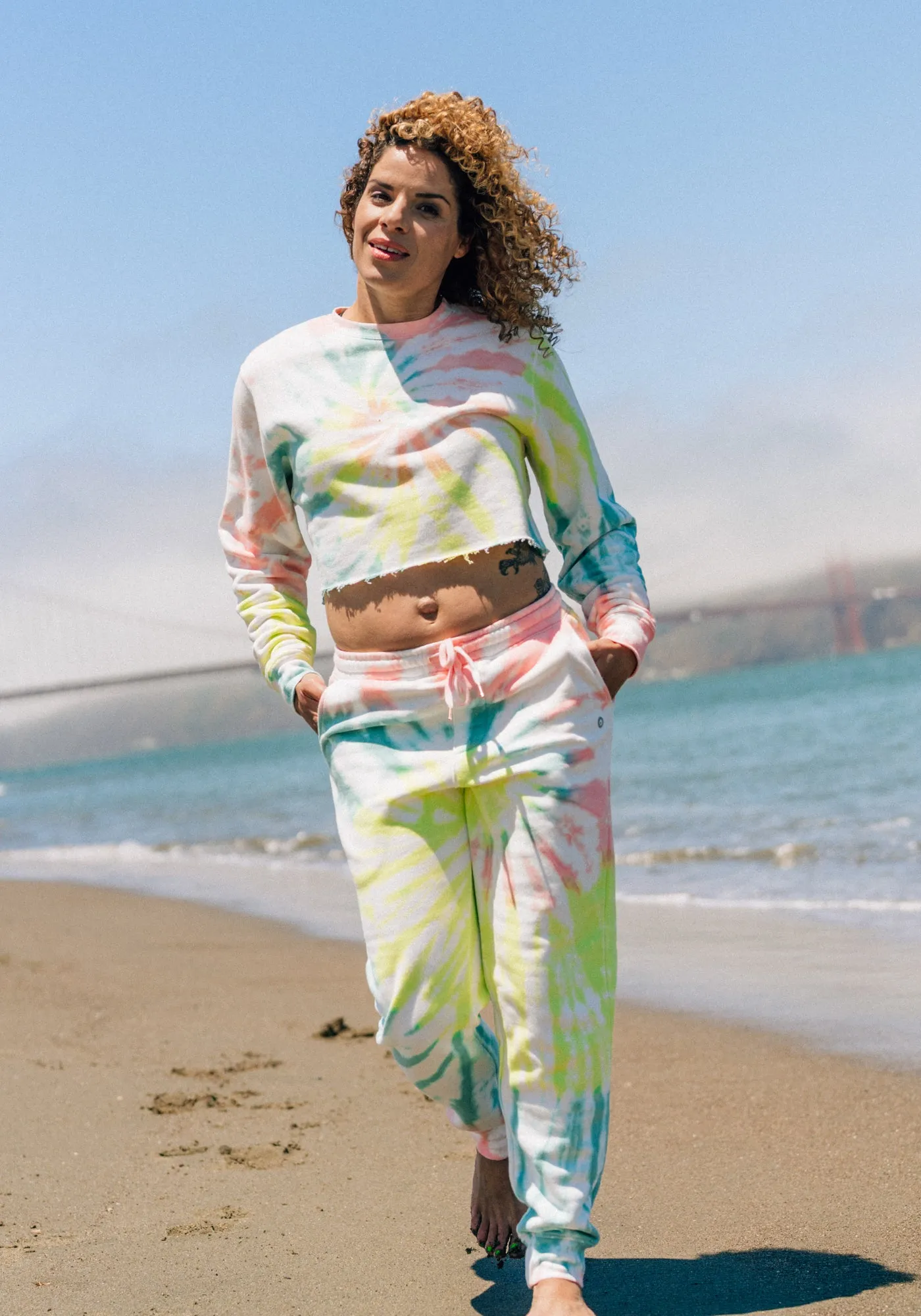 Tie-Dye Crop Sunset Boyfriend Fleece Sweatshirt – Rainbow Sherbet