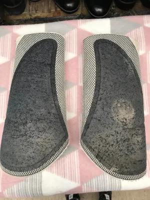 Tri-zone white light weight brushing boots size large FREE POSTAGE
