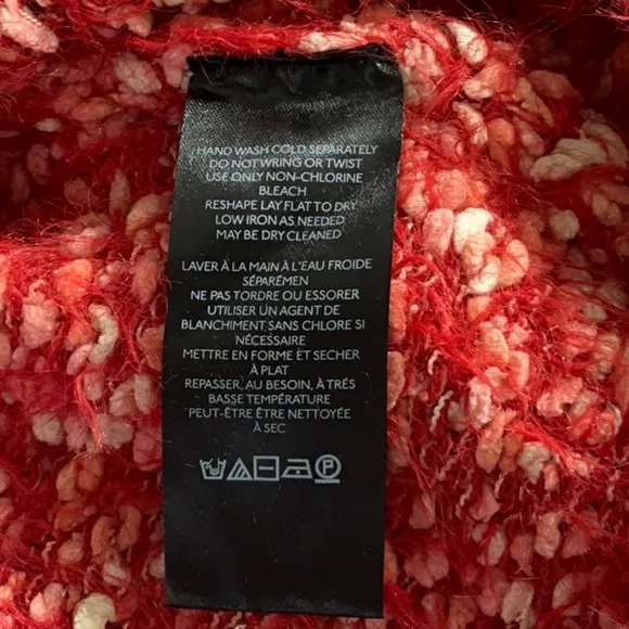URBAN OUTFITTERS Jamie Fuzzy Sweater S Red/Pink 24” P2P $79 Retail NWOT