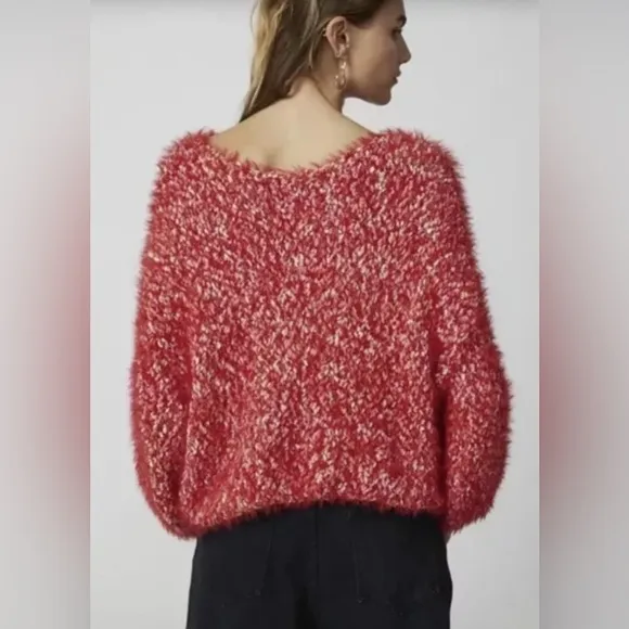 URBAN OUTFITTERS Jamie Fuzzy Sweater S Red/Pink 24” P2P $79 Retail NWOT