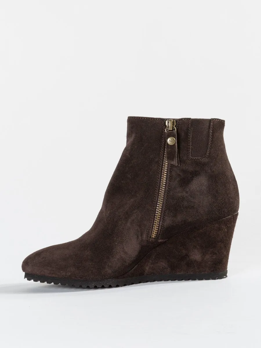 velour wedge - brown